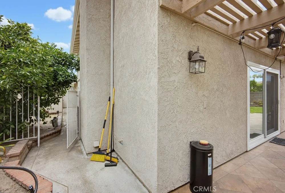 2253 Jasmine Avenue Upland, CA 91784
