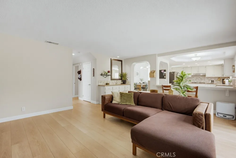 2253 Jasmine Avenue Upland, CA 91784
