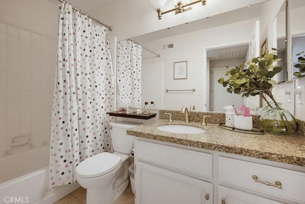 2253 Jasmine Avenue Upland, CA 91784