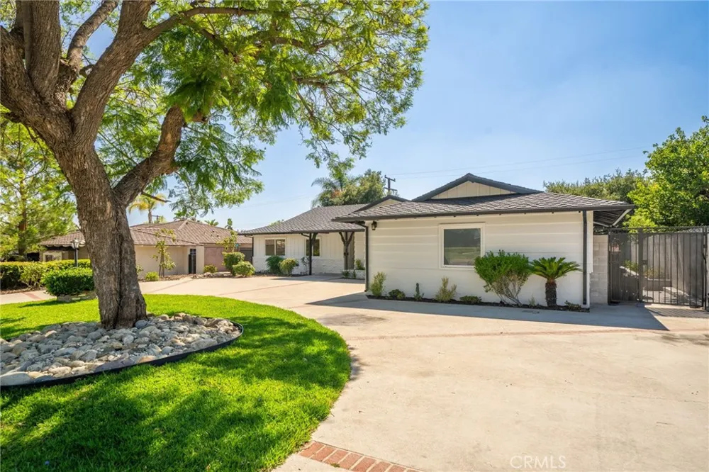 205 Hacienda Avenue Glendora, CA 91741