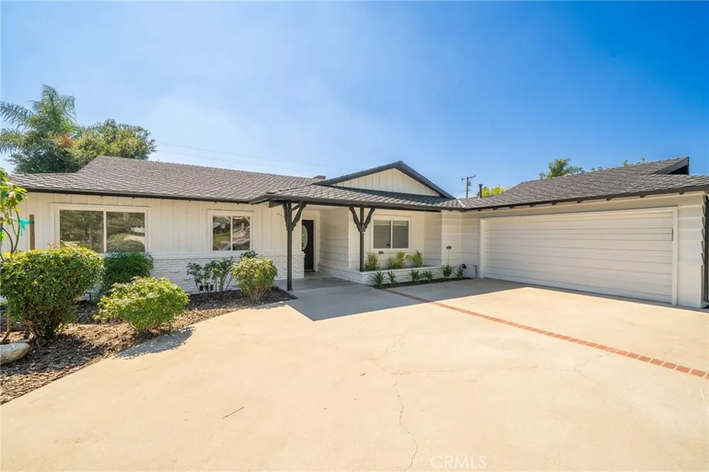 205 Hacienda Avenue Glendora, CA 91741