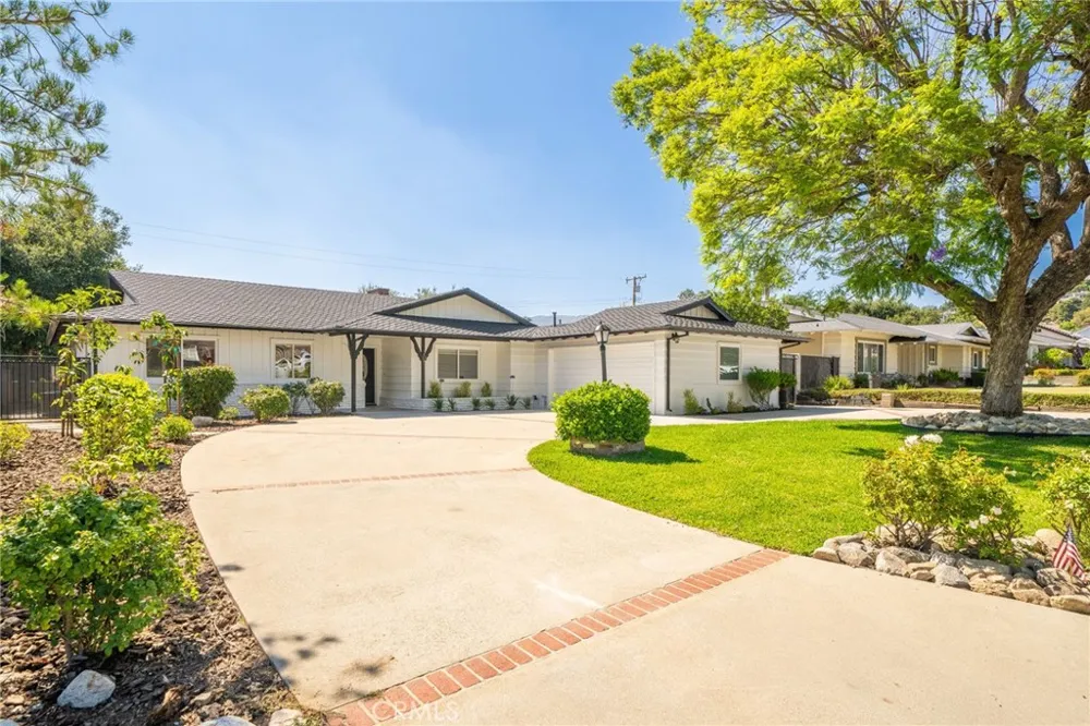 205 Hacienda Avenue Glendora, CA 91741