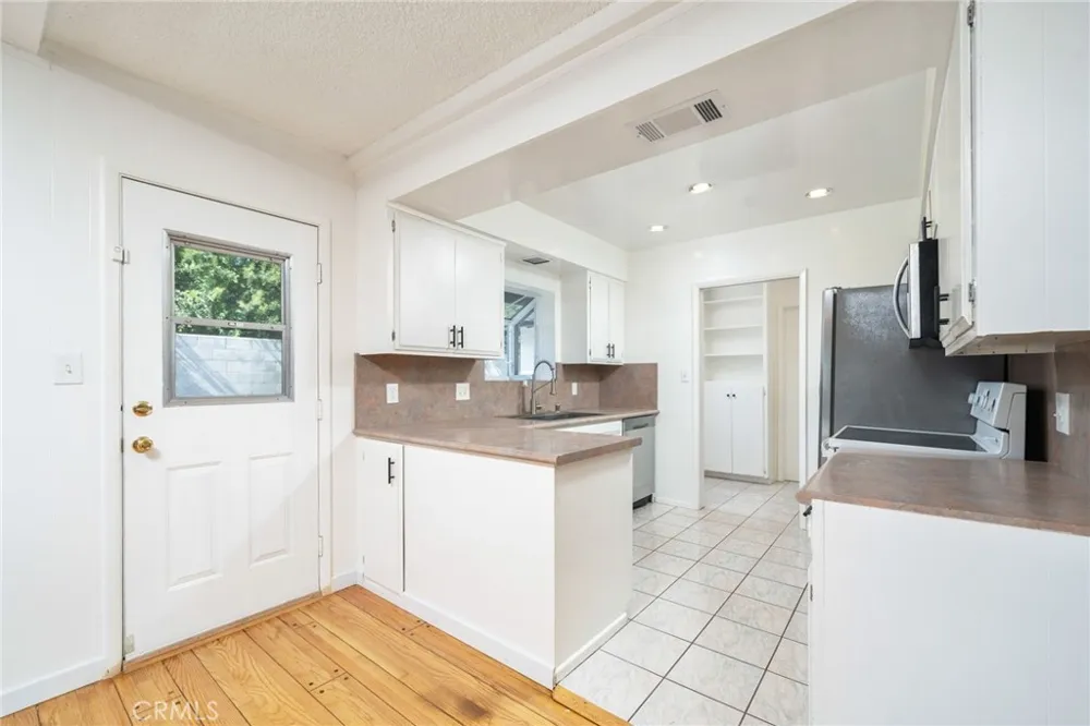 205 Hacienda Avenue Glendora, CA 91741