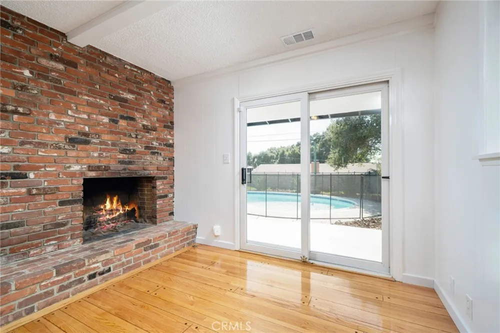 205 Hacienda Avenue Glendora, CA 91741