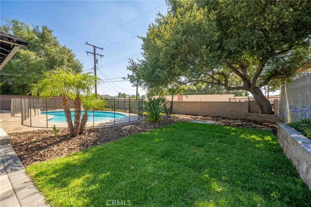205 Hacienda Avenue Glendora, CA 91741
