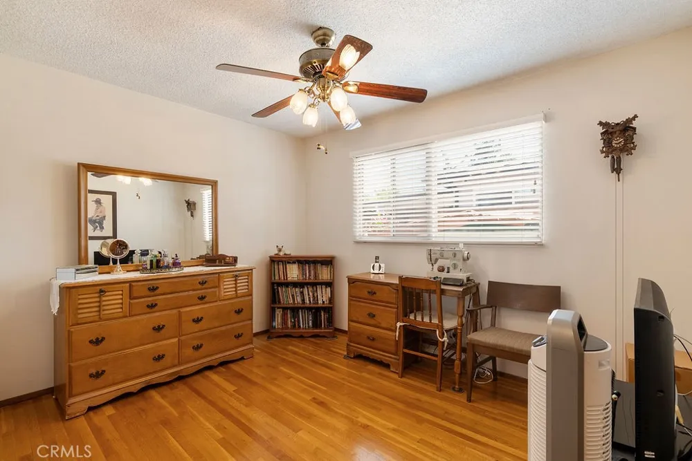 347 W Alcross Covina, CA 91722