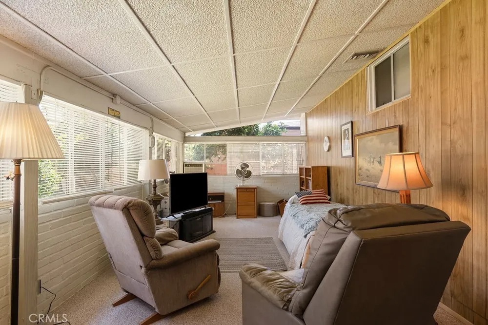 347 W Alcross Covina, CA 91722