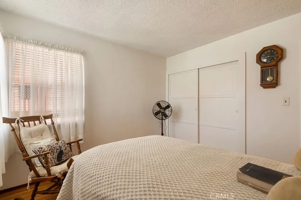 347 W Alcross Covina, CA 91722