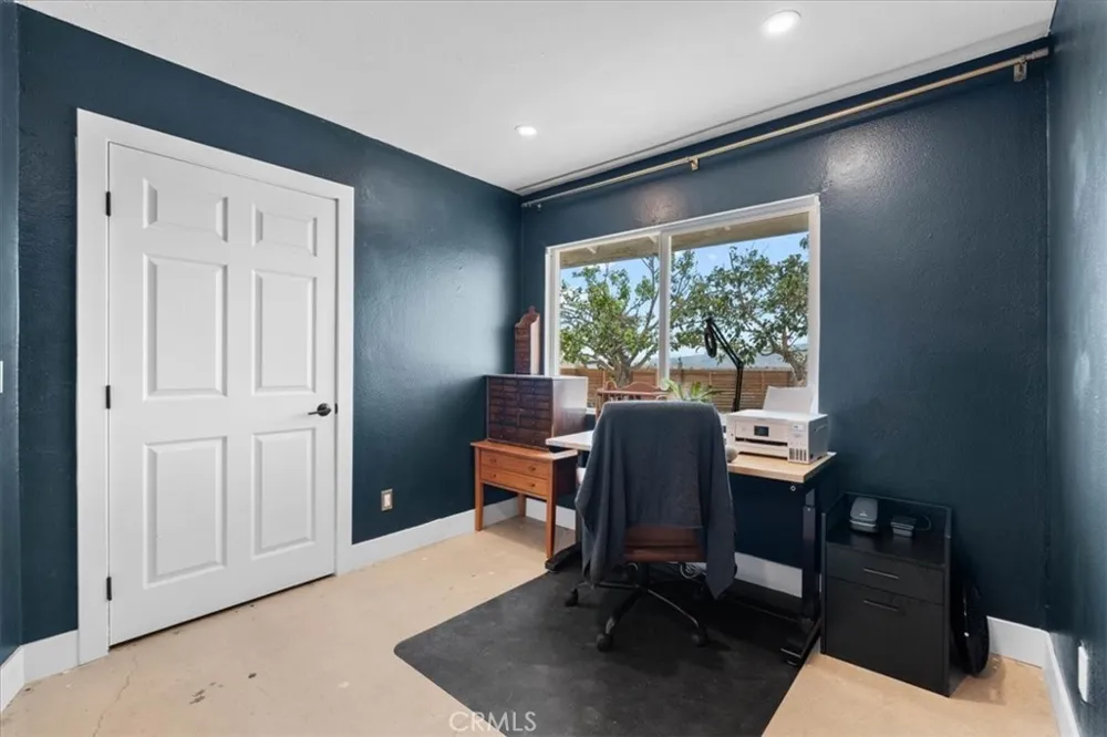 61776 Calle Los Amigos Joshua Tree, CA 92252