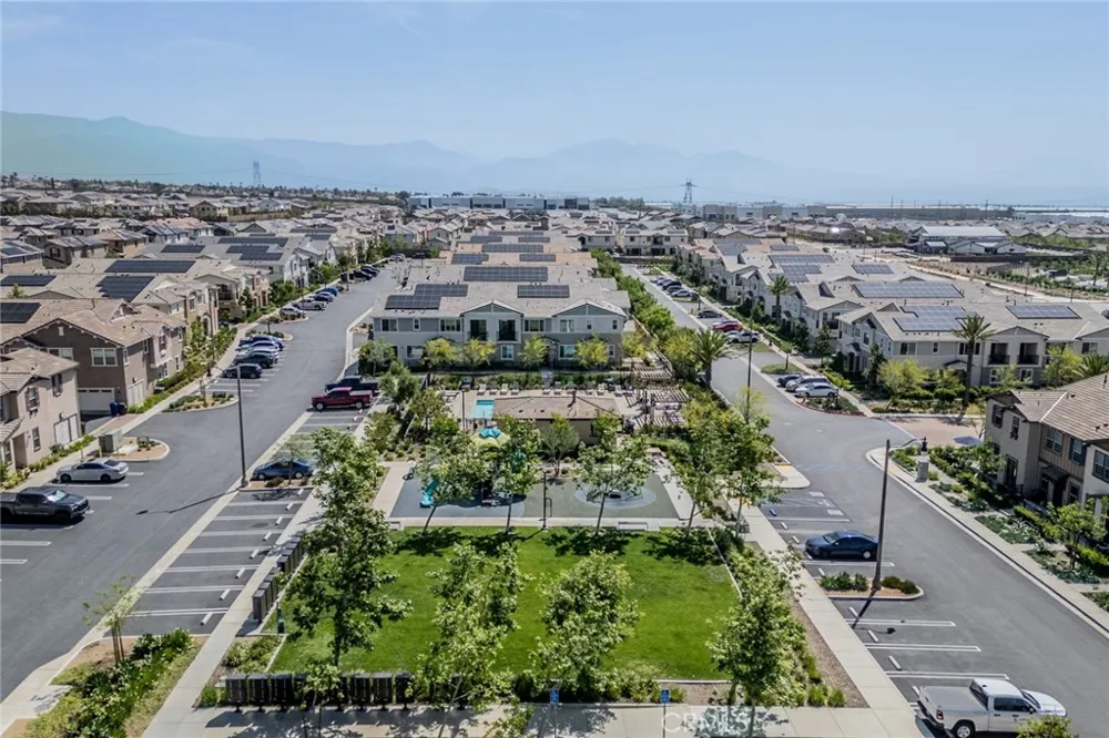16502 Casa Grande #120 Fontana, CA 92336