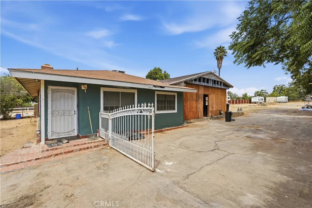32438 Kentucky Yucaipa, CA 92399