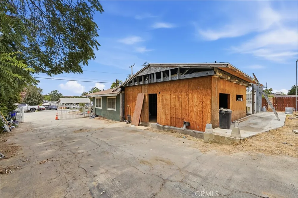 32438 Kentucky Yucaipa, CA 92399
