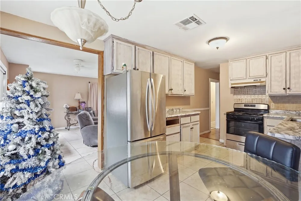 32438 Kentucky Yucaipa, CA 92399