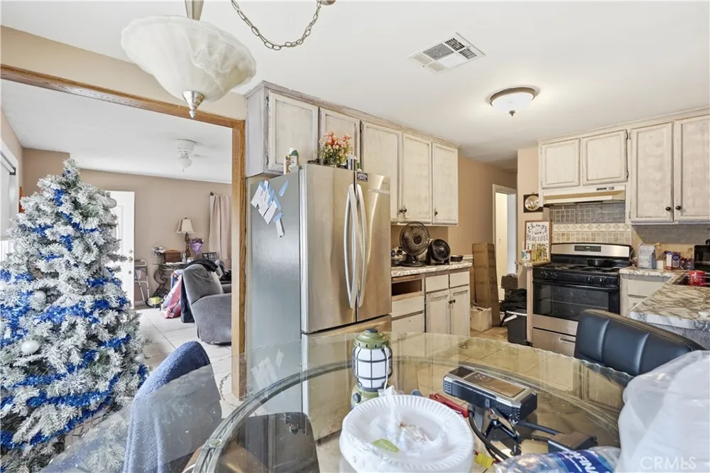 32438 Kentucky Yucaipa, CA 92399