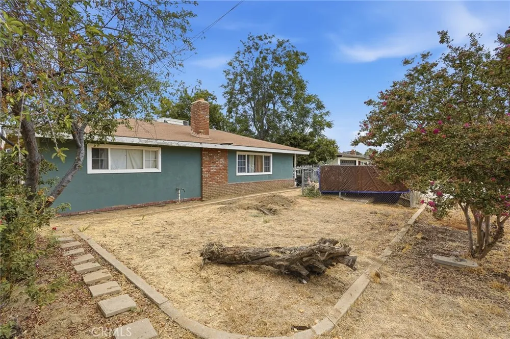 32438 Kentucky Yucaipa, CA 92399