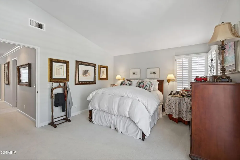 9305 Hollister Street Ventura, CA 93004