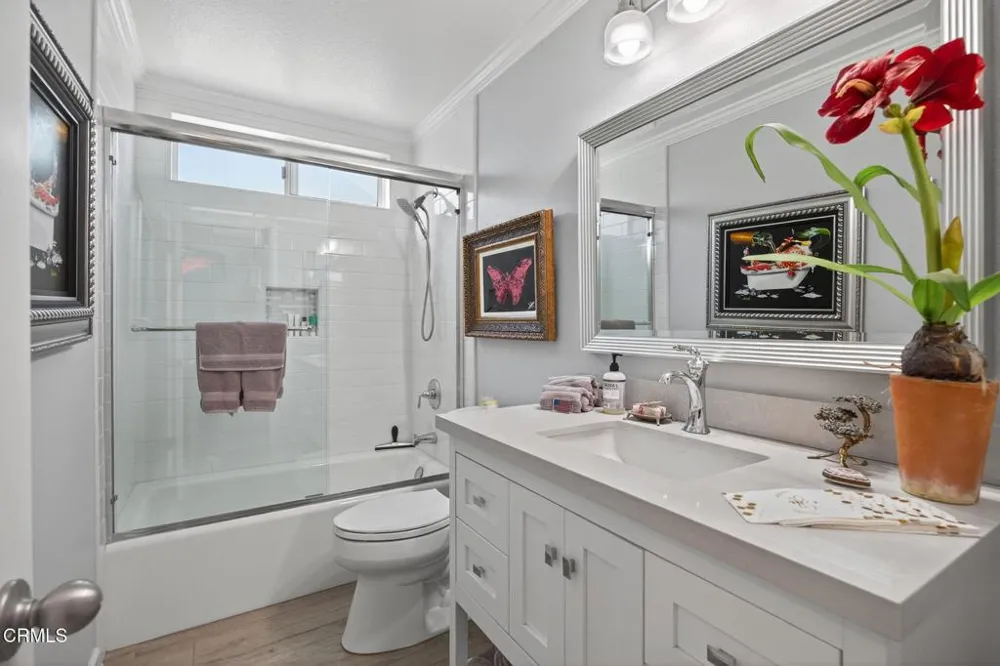 9305 Hollister Street Ventura, CA 93004