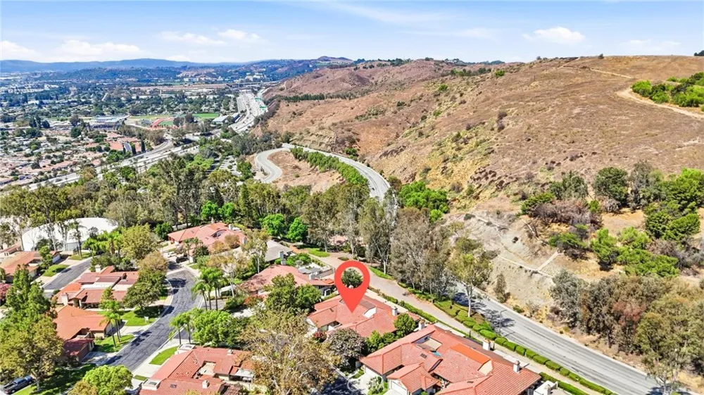 1715 Calle De Oro Pomona, CA 91768