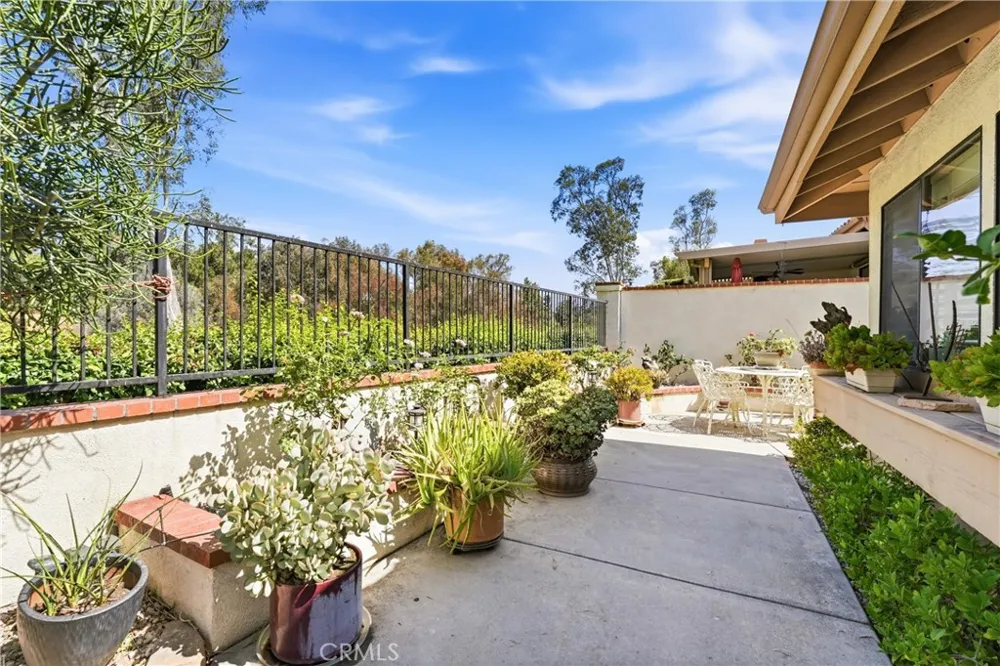 1715 Calle De Oro Pomona, CA 91768