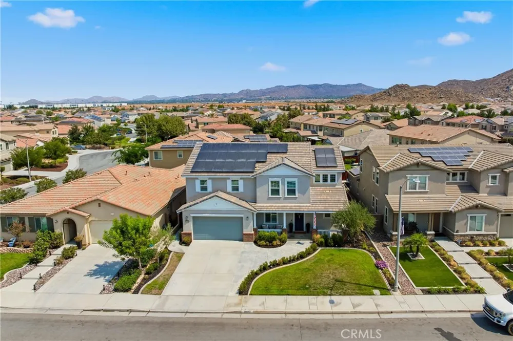 29682 Caravel Menifee, CA 92585