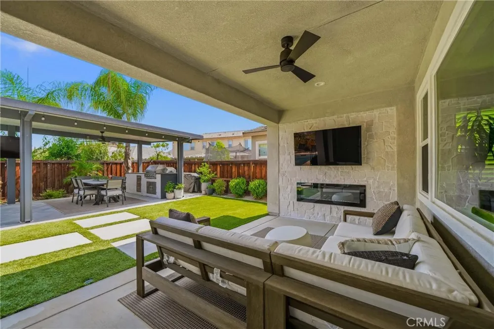 29682 Caravel Menifee, CA 92585