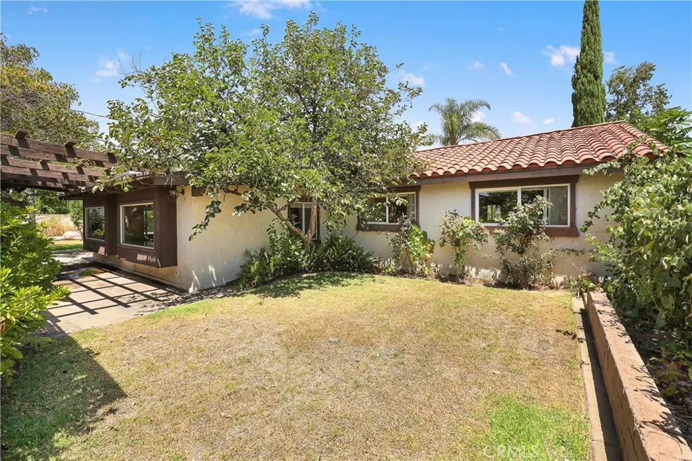 13021 Vista Rancho Cucamonga, CA 91739
