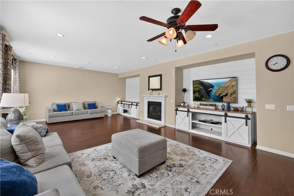 7092 Leighton Drive Eastvale, CA 92880
