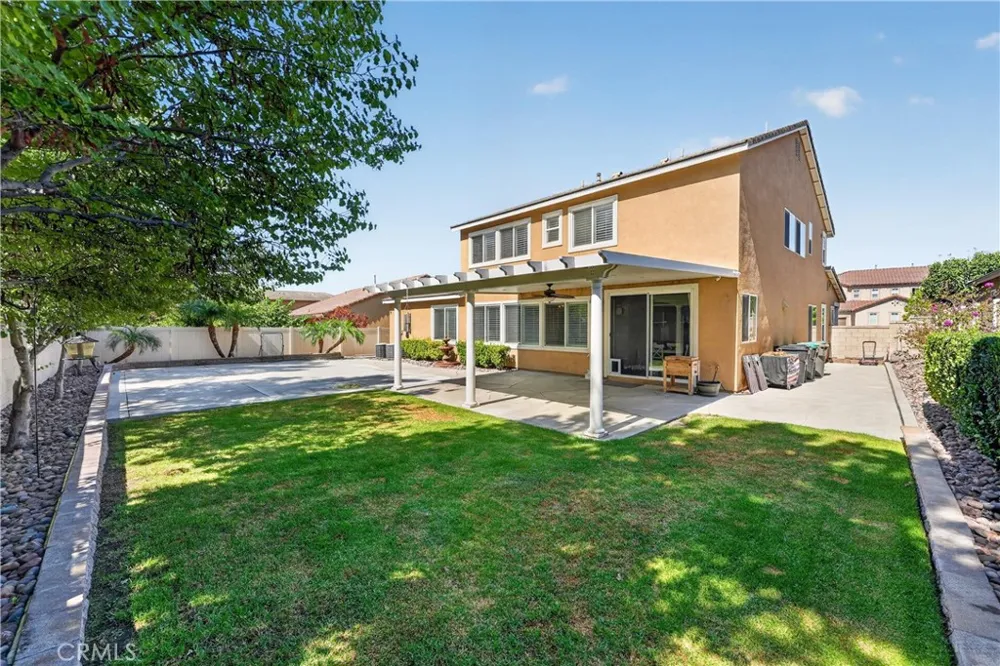 7092 Leighton Drive Eastvale, CA 92880