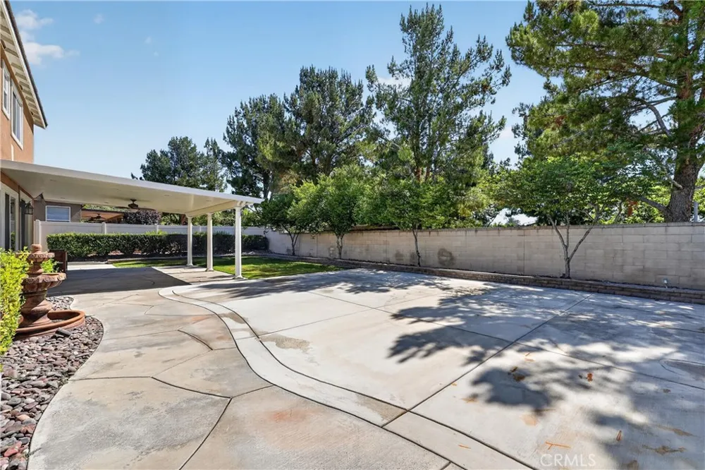 7092 Leighton Drive Eastvale, CA 92880
