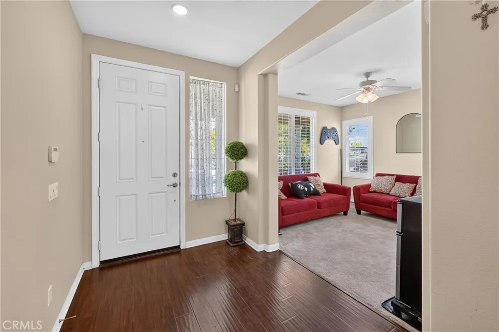 7092 Leighton Drive Eastvale, CA 92880