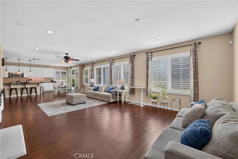 7092 Leighton Drive Eastvale, CA 92880