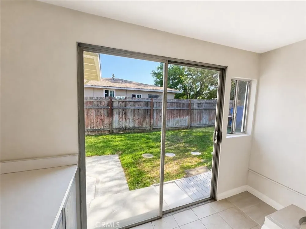 468 Jeffries Monrovia, CA 91016