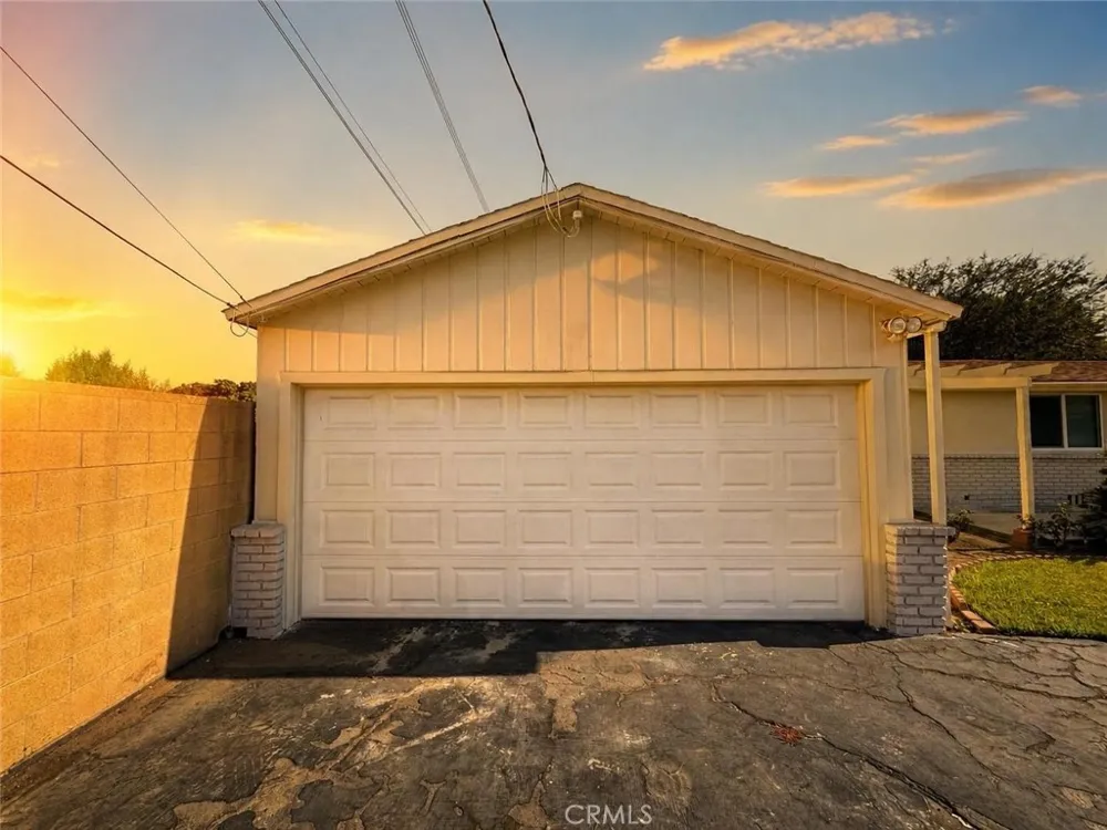 468 Jeffries Monrovia, CA 91016