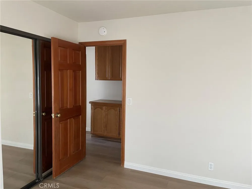 16145 Tao Apple Valley, CA 92307