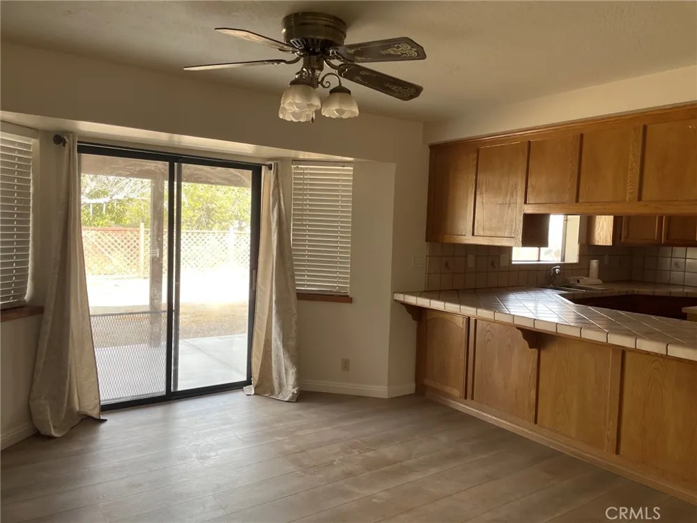 16145 Tao Apple Valley, CA 92307