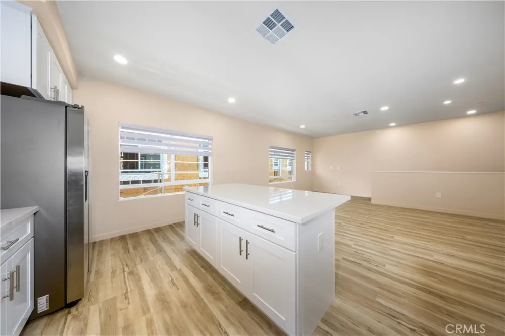 8185 Amerena Way Fontana, CA 92335