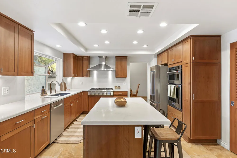 796 Cayo Grande Court Thousand Oaks, CA 91320