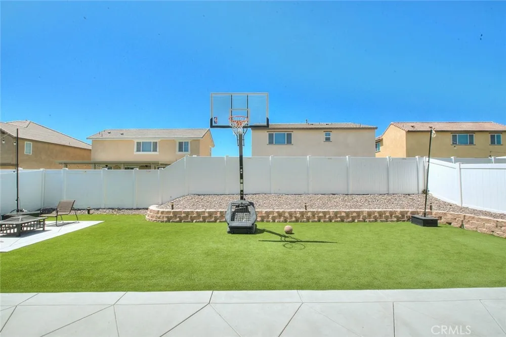 2484 Allegheny Road Rialto, CA 92377