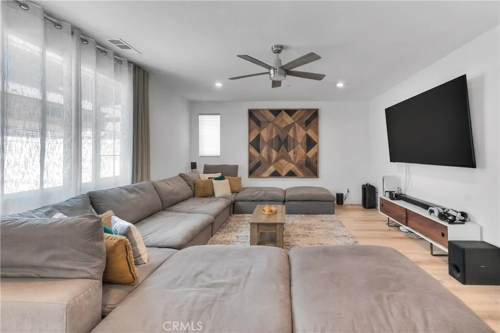 2484 Allegheny Road Rialto, CA 92377