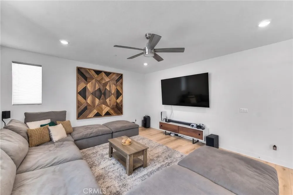 2484 Allegheny Road Rialto, CA 92377