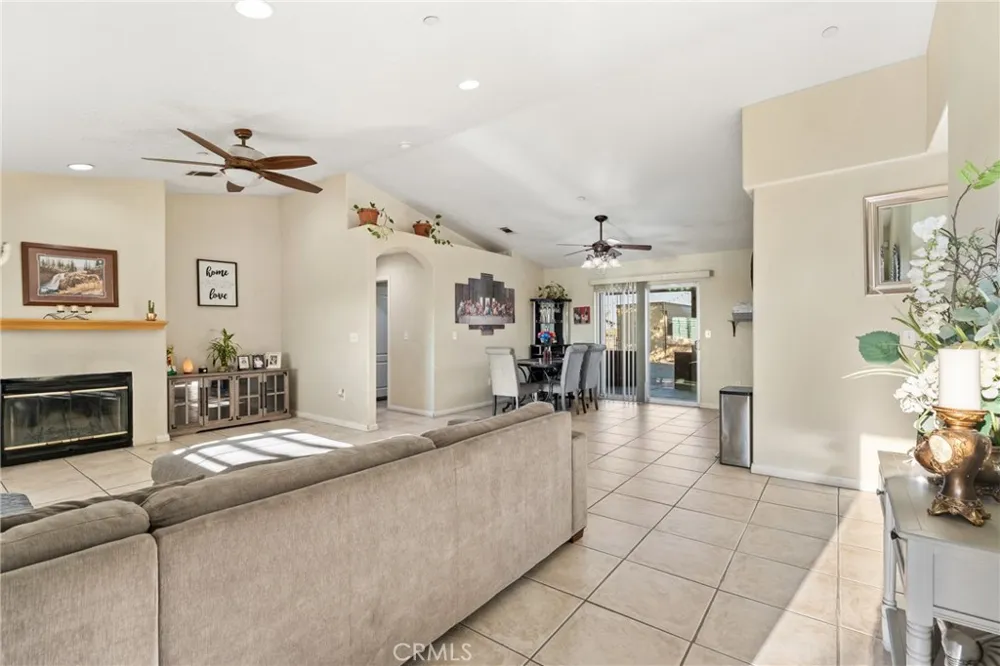 11815 Rosado Road Pinon Hills, CA 92372