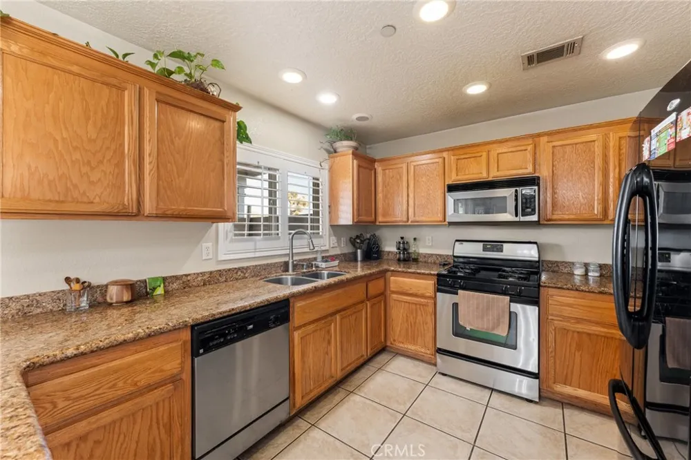 11815 Rosado Road Pinon Hills, CA 92372