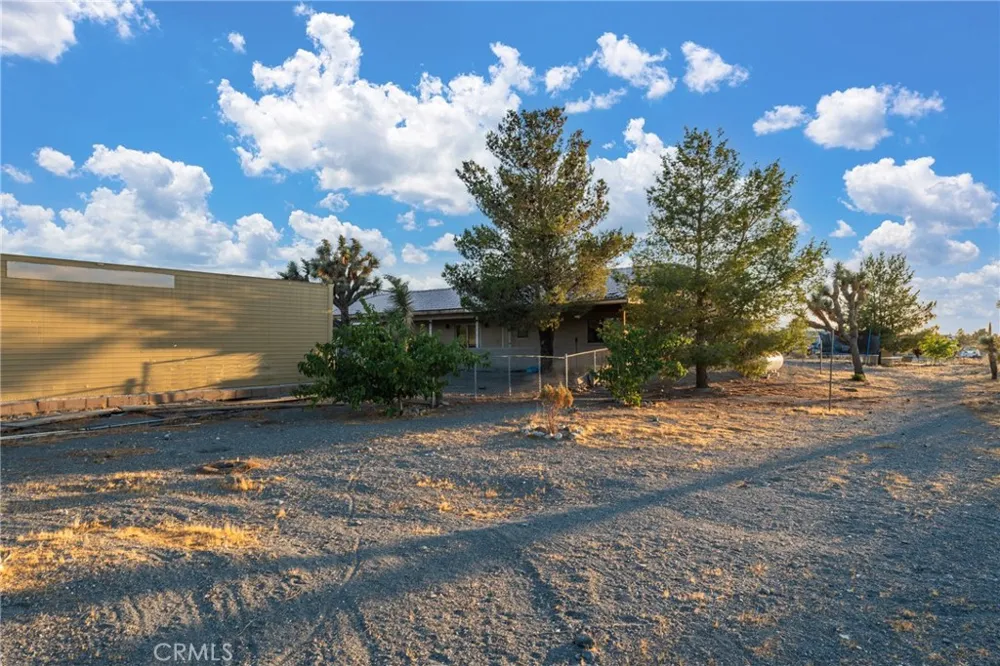 11815 Rosado Road Pinon Hills, CA 92372