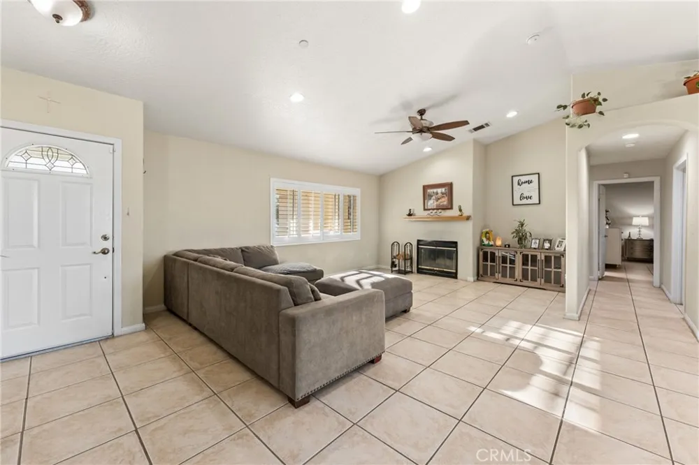 11815 Rosado Road Pinon Hills, CA 92372