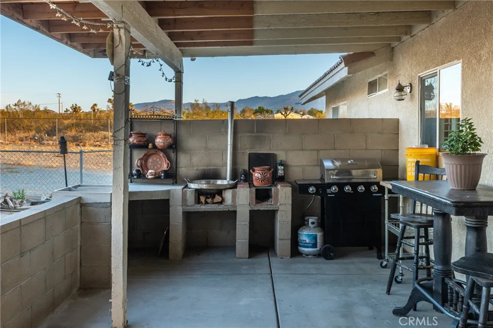 11815 Rosado Road Pinon Hills, CA 92372