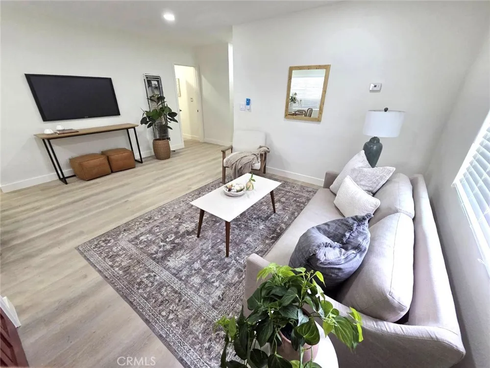 1046 Bonnie Beach City Terrace, CA 90063