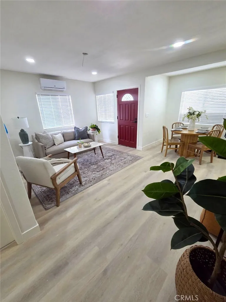 1046 Bonnie Beach City Terrace, CA 90063