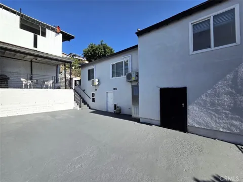 1046 Bonnie Beach