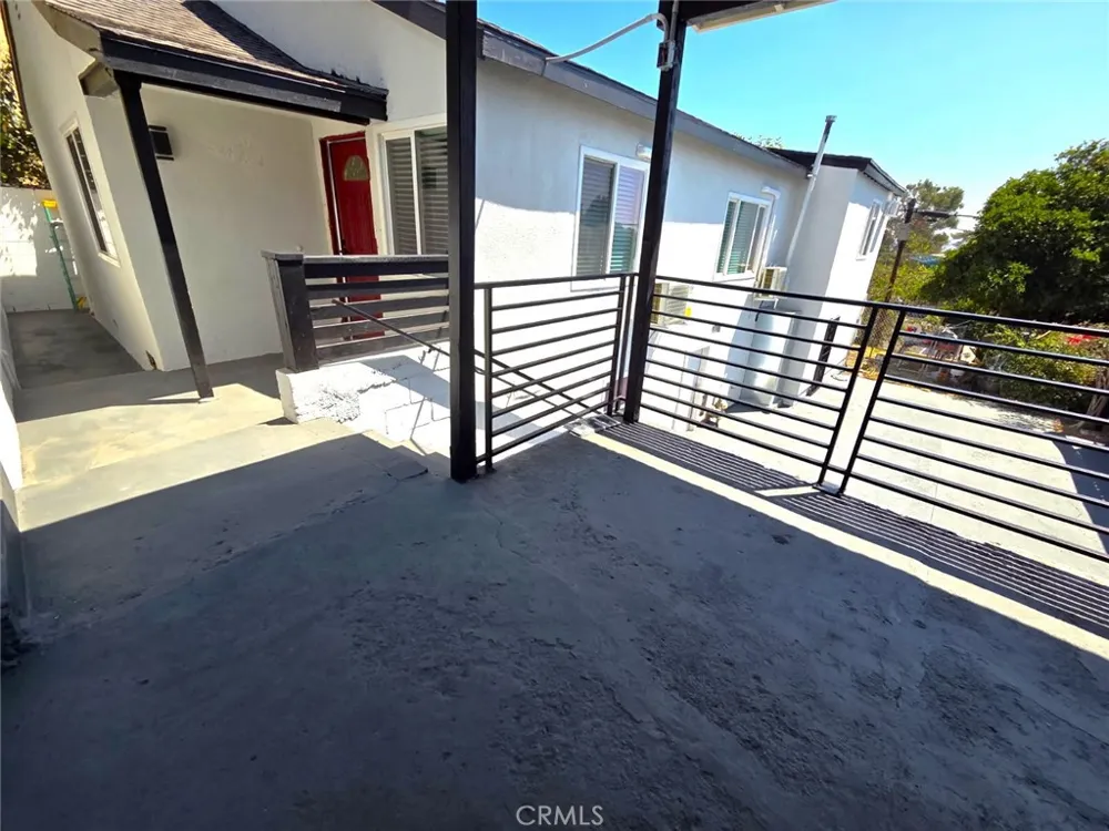 1046 Bonnie Beach City Terrace, CA 90063