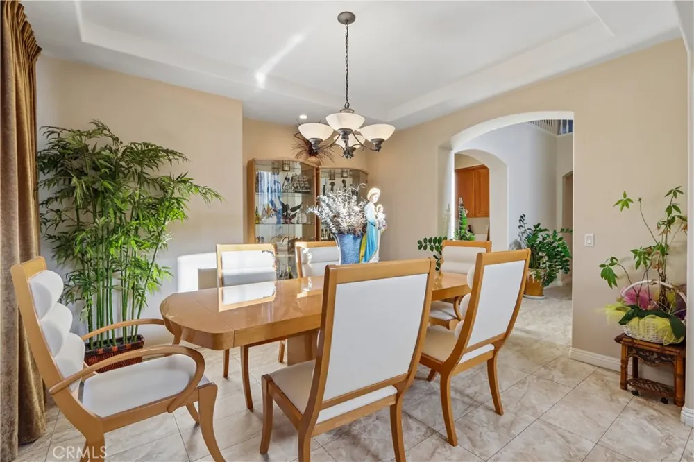 7885 RETRIEVER STREET Eastvale, CA 92880